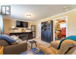 227 Bristol DRIVE - 25