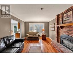 56 NORWAY MAPLE DRIVE - 18
