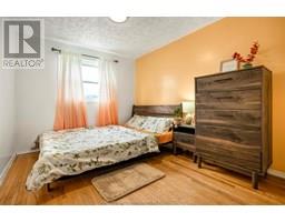 132 Berry STREET - 29