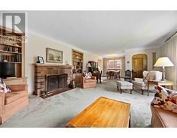 73 Phair AVENUE - 2