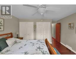 31 CECIL STREET - 22