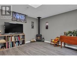 31 CECIL STREET - 36