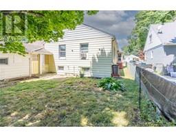 40 Kerr AVENUE - 3
