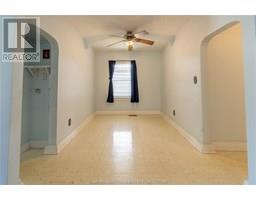 40 Kerr AVENUE - 6