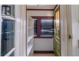 40 Kerr AVENUE - 9