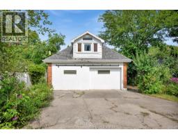 219 Harvey STREET - 35
