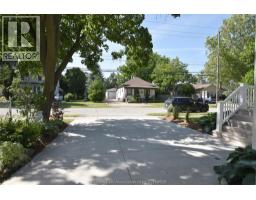 12 Alexandra AVENUE - 10
