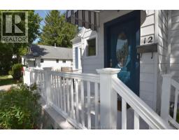 12 Alexandra AVENUE - 11