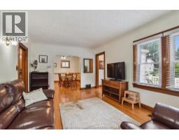 12 Alexandra AVENUE - 19
