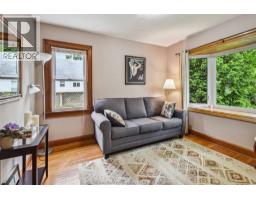 12 Alexandra AVENUE - 36