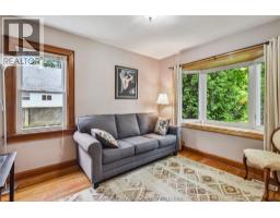 12 Alexandra AVENUE - 37