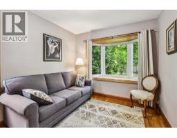 12 Alexandra AVENUE - 38
