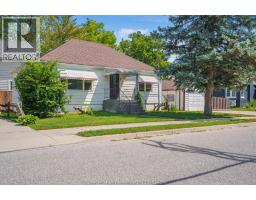 5 BUCKINGHAM AVENUE - 2