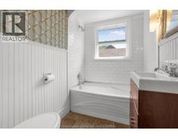 5 BUCKINGHAM AVENUE - 22