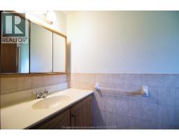 39 Wyandott STREET - 35