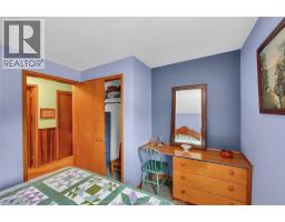 16 Elizabeth STREET - 33
