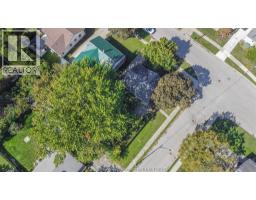 122 EUGENIE STREET - 36