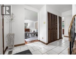 44 Pamela CRESCENT - 18
