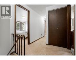 44 Pamela CRESCENT - 27
