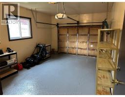 44 Pamela CRESCENT - 42