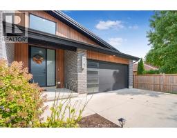 71 CLARA CRESCENT - 25