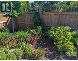 71 CLARA CRESCENT - 35
