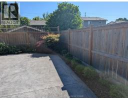 71 CLARA CRESCENT - 38
