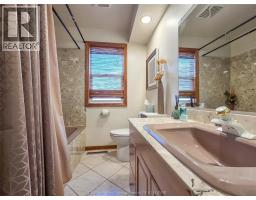 164 LLYDICAN AVENUE - 27