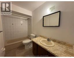104 Randolf CRESCENT - 12