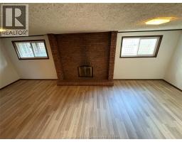 104 Randolf CRESCENT - 16