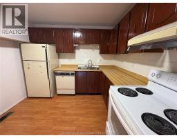 104 Randolf CRESCENT - 8
