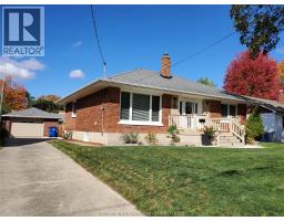 51 Tweedsmuir AVENUE East - 1
