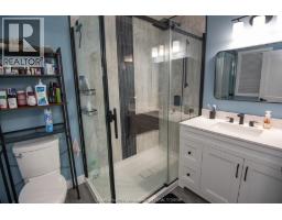 4011 DUFFERIN AVENUE - 18