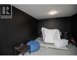 4011 DUFFERIN AVENUE - 29