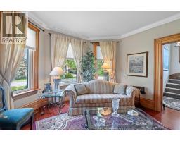 32 St Andrew STREET South - 11