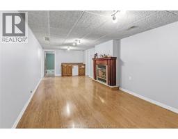 42 LINCOLN ROAD - 25