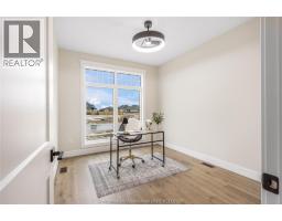 44 BLOOMINGTON WAY - 31