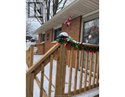 135 BERRY STREET - 4