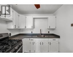 234 Wellington STREET - 14