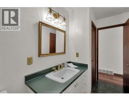 234 Wellington STREET - 21