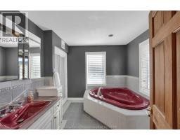 234 Wellington STREET - 28