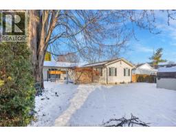 234 Wellington STREET - 35