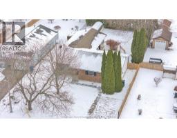 234 Wellington STREET - 42