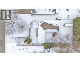 234 Wellington STREET - 43