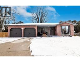 52 FARMHOUSE PLACE - 2