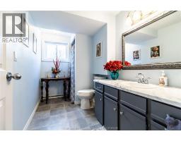 52 FARMHOUSE PLACE - 20