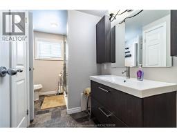 52 FARMHOUSE PLACE - 25