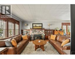 243 Chatham STREET South - 12