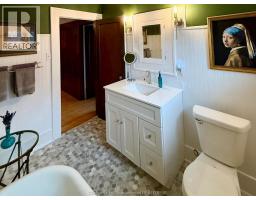 243 Chatham STREET South - 41