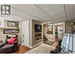 243 Chatham STREET South - 44